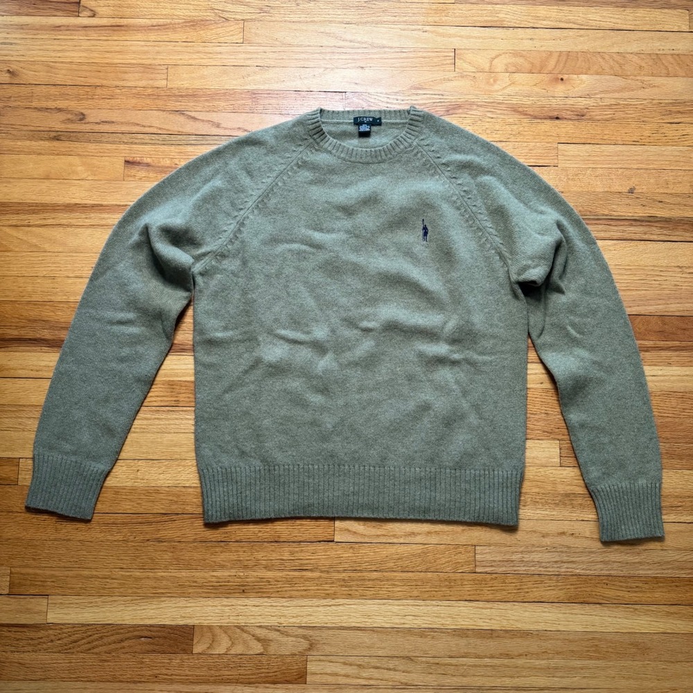 J.Crew Mens Lambswool Crewneck Sweater Olive Green Embroidered Logo 79464 Size M